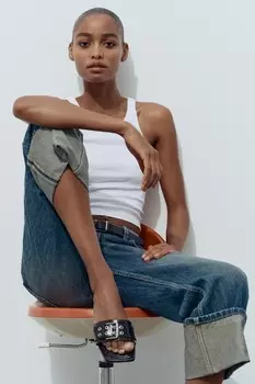 Плоские сандалии с пряжкой ZARA, черный