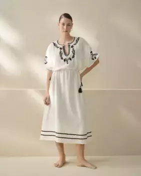 Пляжное платье с вышивкой и короткими рукавами nfasis, белый