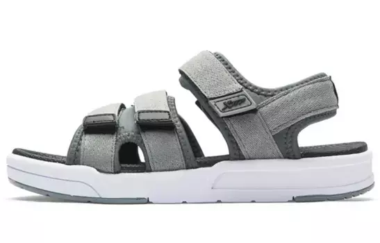 Пляжные сандалии мужские серые Xtep