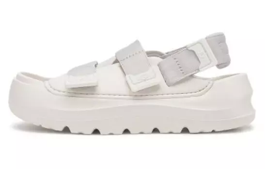 Пляжные сандалии женские белые Ugg