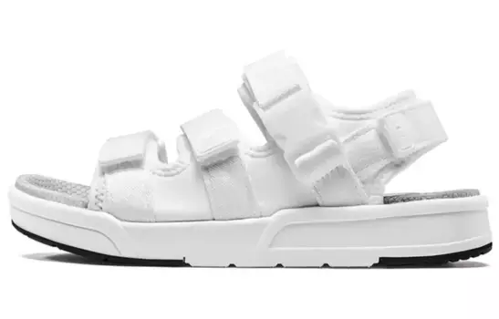 Пляжные сандалии женские белые Xtep