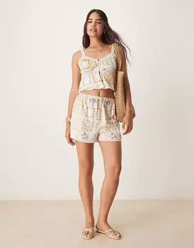 Пляжные шорты Aray с лоскутным принтом в нескольких цветах