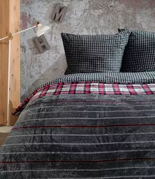 Плюшевое постельное белье Тедди 135х200 см зимнее кашемировое на ощупь пушистое черно-серое в полоску ежевики, 2 предмета leonado vicenti