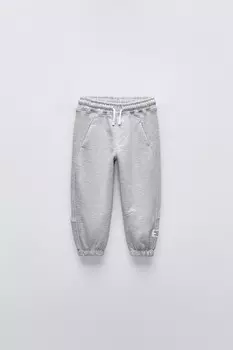 Плюшевые брюки с аппликациями-этикетками ZARA, серый мергель