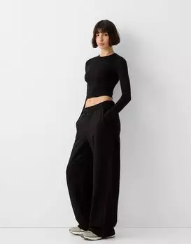 Плюшевые брюки с широкими штанинами Bershka, черный