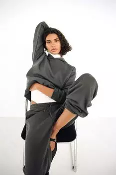 Плюшевые джоггеры ZARA, угольно-серый