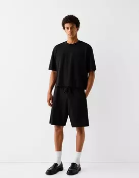 Плюшевые шорты-бермуды Bershka, черный