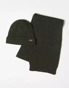 Подарочный набор разноцветной вязаной шапки и шарфа Barbour Carlton оливково-зеленого цвета