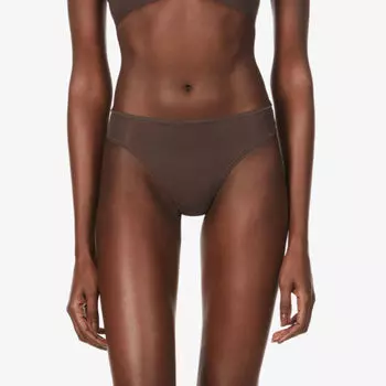 Подходит всем Трусики Cheeky из эластичного джерси Skims, цвет cocoa