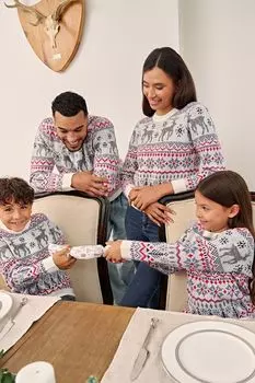 Подходящий семейный рождественский свитер в стиле Лапландия Society 8, белый