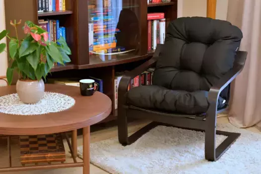 Подушка AMPO, черный