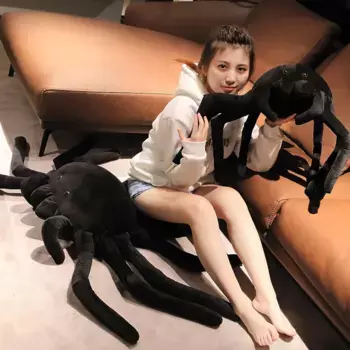 Подушка-игрушка плюшевая Stuttg