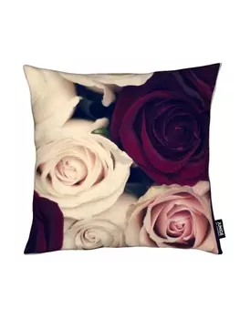 Подушка Juniqe, цвет cremewei & rot