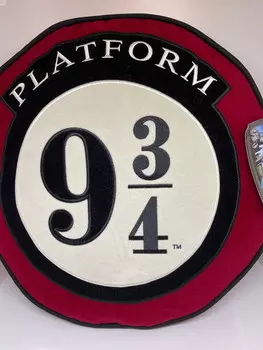 Подушка круглая Universal Studios Harry Potter Platform 9 и 3/4