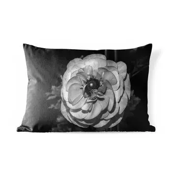 Подушка MuchoWow для улицы - Черно-белый яркий лютик крупным планом - 60x40 см - Устойчивость к атмосферным воздействиям - Подушки для отдыха - Чехлы для подушек - Декоративные чехлы для подушек - Декоративные чехлы для подушек, мультиколор