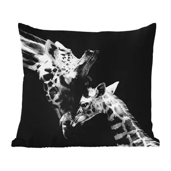 Подушка MuchoWow для улицы - Жираф - Дикие животные - Портрет - Черно-белый - 60x60 см - Устойчивость к атмосферным воздействиям - Подушка для отдыха - Чехлы для подушек - Декоративные чехлы для подушек - Декоративные чехлы для подушек, мультико...