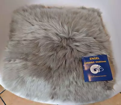 Подушка на сиденье НАДИ из высокошерстной овчины, размер 40х40, черная Reissner Lammfelle, черный