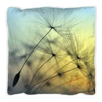 Подушка Wallario Premium, мягкая поверхность, с изображением семян одуванчика крупным планом на фоне голубого неба, размер: 60 x 60 см, с белой спинкой