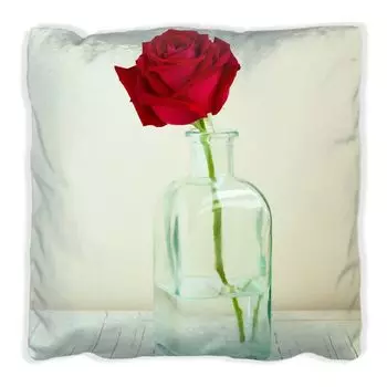 Подушка Wallario Premium, мягкая поверхность, с мотивом красной розы в стеклянной вазе, размер: 40 x 40 см, с белой спинкой