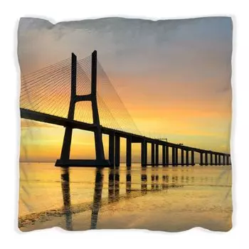 Подушка Wallario Premium, мягкая поверхность, с мотивом «Мост Васко да Гама», размер: 40 x 40 см, с белой спинкой