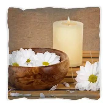 Подушка Wallario Premium, мягкая поверхность, с мотивом натюрморта - свечи и цветы в деревянной чаше, размер: 40 х 40 см, с белой спинкой
