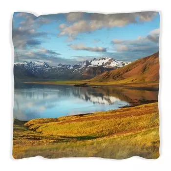 Подушка Wallario Premium, мягкая поверхность, с мотивом горной панорамы и отражением в озере, размер: 60 x 60 см, с белой спинкой