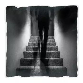 Подушка Wallario Premium, мягкая поверхность, с мотивом «Таинственная лестница и фигура тени» - черно-белая, размер: 40 х 40 см, с белой спинкой
