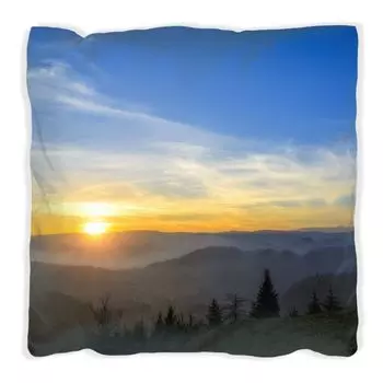 Подушка Wallario Premium, мягкая поверхность, с мотивом «Восход солнца над Шварцвальдом», размер: 40 x 40 см, с белой спинкой