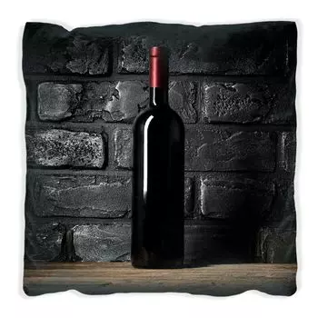 Подушка Wallario Premium, мягкая поверхность, с вечерним мотивом бутылки красного вина, размер: 60 x 60 см, с белой спинкой