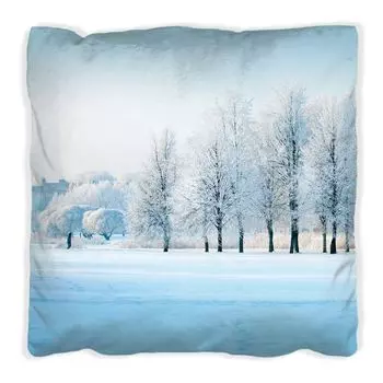 Подушка Wallario Premium, мягкая поверхность, с заснеженными деревьями в мотиве зимнего пейзажа, размер: 40 х 40 см, с белой спинкой