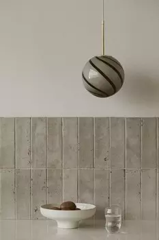 Подвесной светильник из стекла H&M, черный