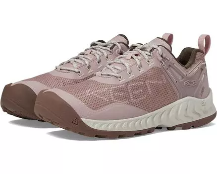 Походная обувь KEEN Nxis Evo WP, цвет Fawn/Peach Whip