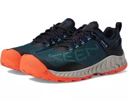 Походные ботинки KEEN Nxis Evo WP, цвет Sea Moss/Scarlet Ibis