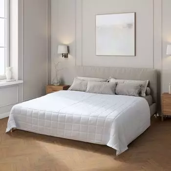 Покрывало с клетчатой стежкой Dekoria, светло-синий