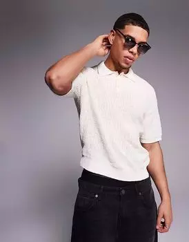 Поло Bershka с трикотажным воротником цвета экрю