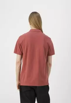 Поло Levi's, красное дерево