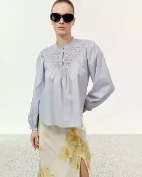 Полосатая блузка с нагрудником Sfera, голубой