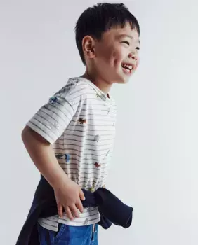 Полосатая футболка Sfera, цвет Crudo