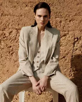 Полосатая льняная куртка Sfera, бежевый