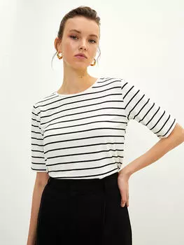 Полосатая Женская футболка с круглым вырезом и коротким рукавом LCWAIKIKI Classic