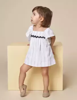 Полосатое платье для девочки с подходящими трусиками Gocco, белый