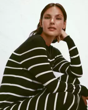 Полосатое трикотажное платье Easy Wear, черный