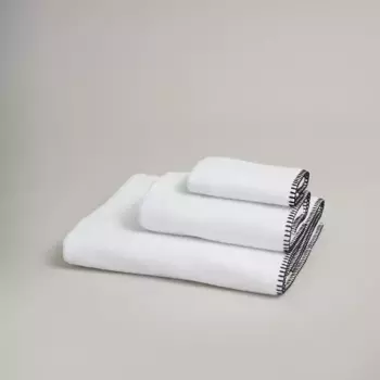 Полотенце хлопковое 550 г/м2 Stella 550 Bassols, белый/черный