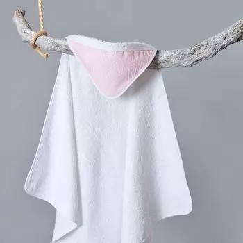 Полотенце KraftKids с капюшоном, маленькие листья, розовое на белом, розовый