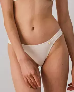 Полубразильские плавки бикини из ткани пике Bohodot, цвет Crudo