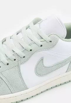 Полукеды Air Jordan 1 Low Jordan, белый