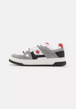 Полукеды Unisex Dsquared2, цвет white/grey/black/red
