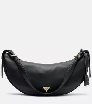Полукруглая большая кожаная сумка через плечо Prada, черный