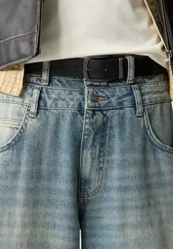 Пояс WITH TEXTURED BUCKLE PULL&BEAR, черный