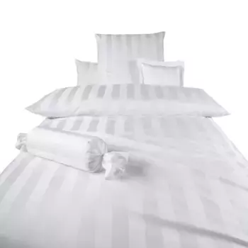 Постельное белье Curt Bauer «Como» из мягкой парчи Mako дамасского качества, изготовлено из 100% хлопка. На молнии STANDARD 100 от OEKO-TEX, белый